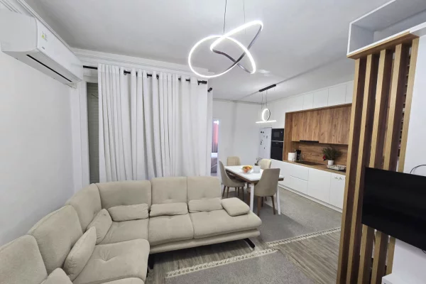 📍 Shitet Apartament 1+1 – Kompleksi Golden Park 3