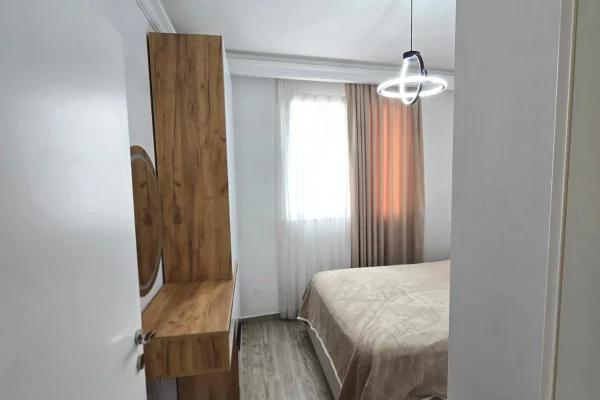 Shtepi ne shitje Apartament ne Tirane, 1+1, Mobilimi E mobiluar, Pagesa 138,000  Euro.
