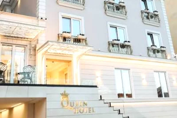 📍 Shitet Apartament 2+1 – Mbikalimi Kristalit (pranë Hotel Queen)