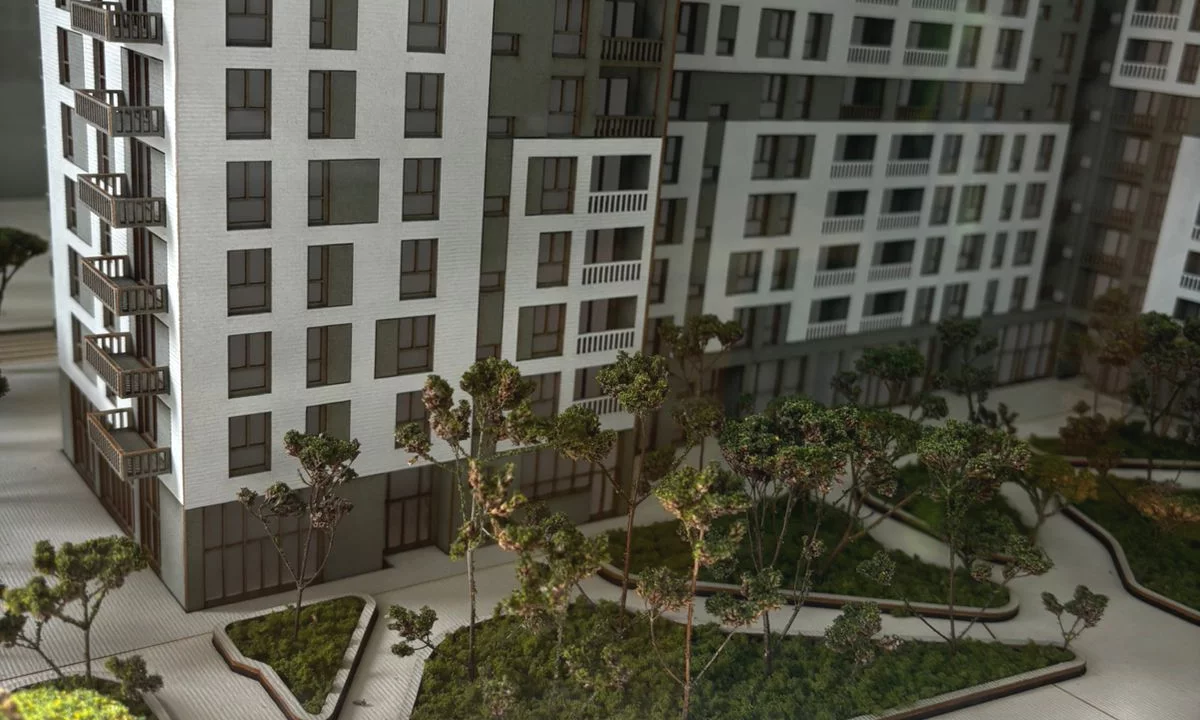 Shtepi ne shitje Apartament ne Tirane, 2+1, Mobilimi Bosh, pa mobiluar, Pagesa 176,559  Euro.