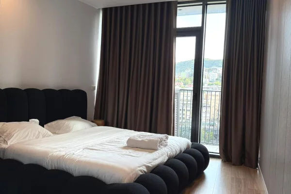 Shtepi ne shitje Apartament ne Tirane, 2+1, Mobilimi E mobiluar, Pagesa 550,009  Euro.