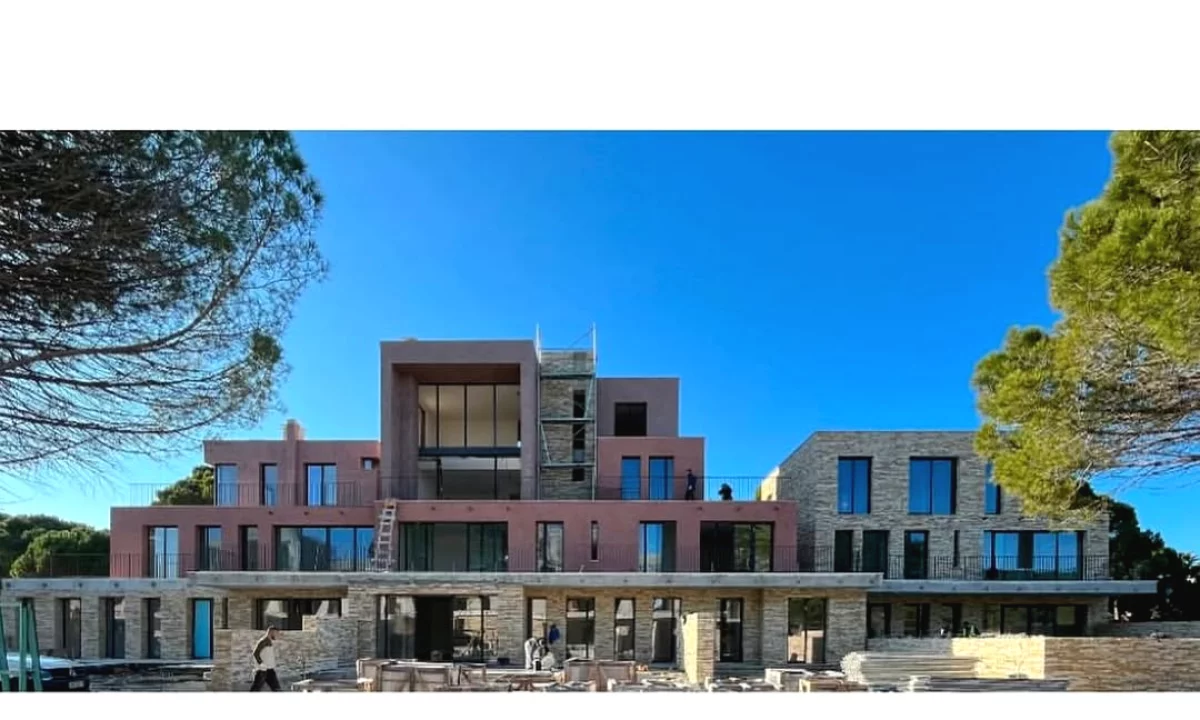 Shtepi ne shitje Apartament ne Durres, 1+1, Mobilimi Bosh, pa mobiluar, Pagesa 173,800  Euro.