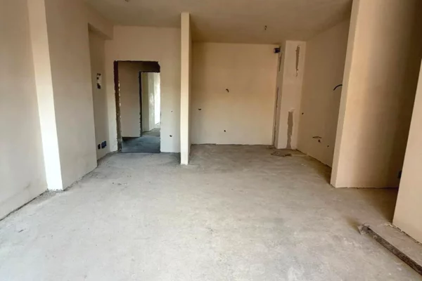 Shtepi ne shitje Apartament ne Tirane, 2+1, Mobilimi Bosh, pa mobiluar, Pagesa 257,550  Euro.