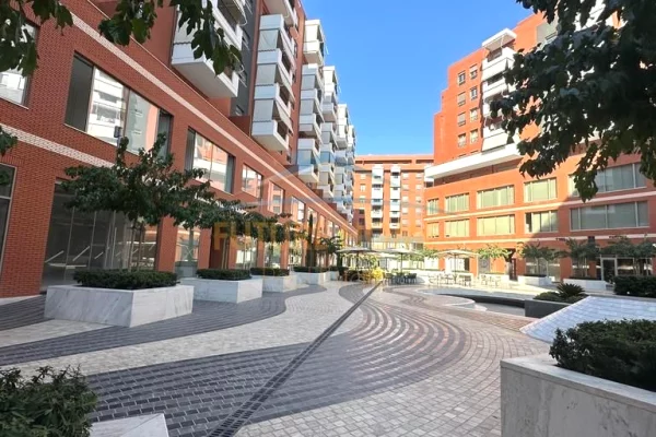 Business Property in Sale 1+1 in Tirana - 935,100 Euro