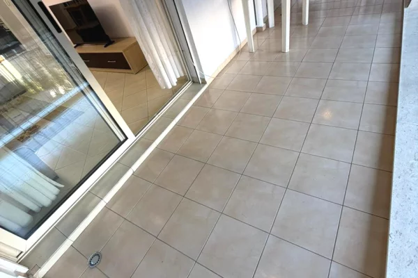 Shtepi ne shitje Apartament ne Tirane, 2+1, Mobilimi E mobiluar, Pagesa 220,000  Euro.