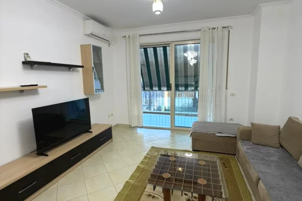 Shtepi ne shitje Apartament ne Tirane, 2+1, Mobilimi E mobiluar, Pagesa 220,000  Euro.