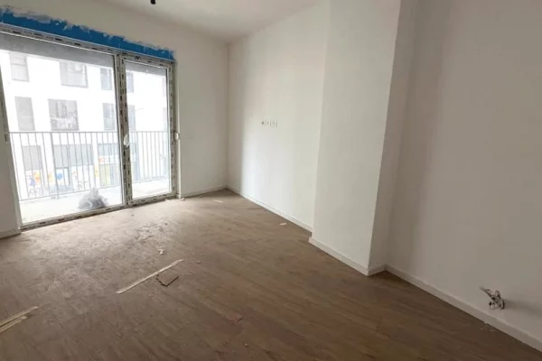 Shtepi ne shitje Apartament ne Tirane, 2+1, Mobilimi Bosh, pa mobiluar, Pagesa 205,800  Euro.