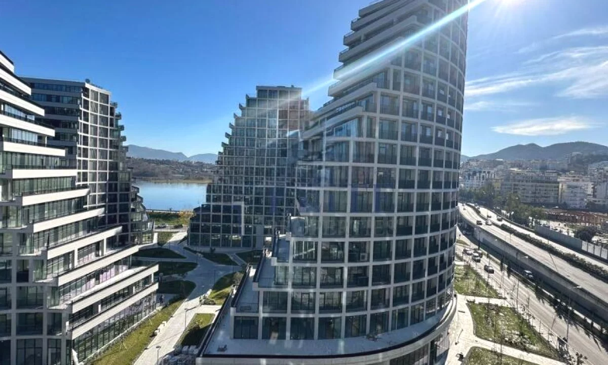 Shtepi ne shitje Apartament ne Tirane, 2+1, Mobilimi Bosh, pa mobiluar, Pagesa 554,400  Euro.