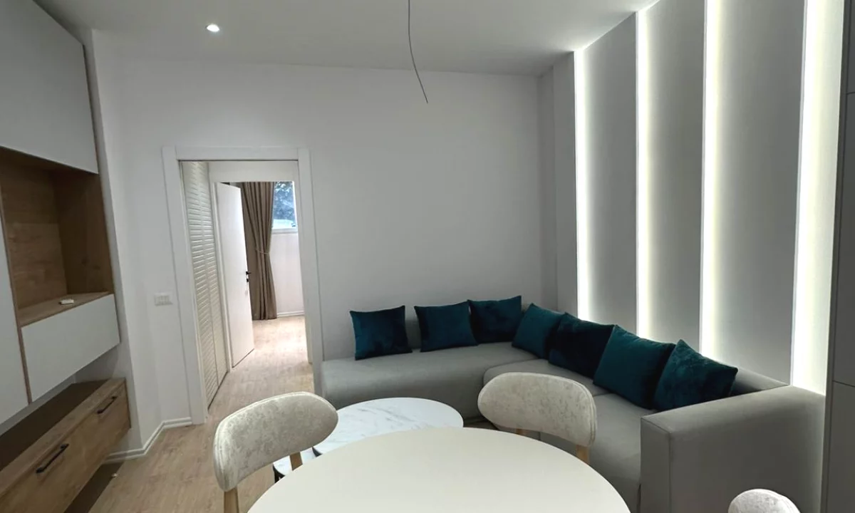 Shtepi me qera Apartament ne Tirane, 1+1, Mobilimi E mobiluar, Pagesa 600  Euro.