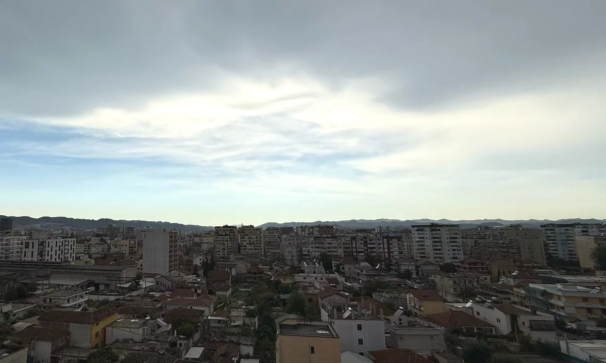 Appartamento in vendita a Tirana 3+1, Vuoto