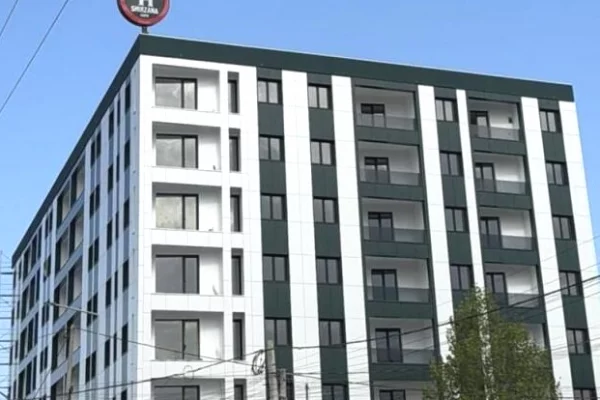 Shtepi ne shitje Apartament ne Tirane, 2+1, Mobilimi Bosh, pa mobiluar, Pagesa 142,500  Euro.