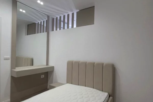 Shtepi me qera Apartament ne Tirane, 2+1, Mobilimi E mobiluar, Pagesa 900  Euro.