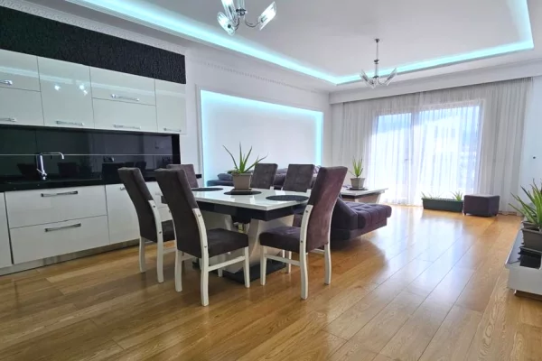 Shtepi me qera Apartament ne Tirane, 2+1, Mobilimi E mobiluar, Pagesa 90,000  Leke.
