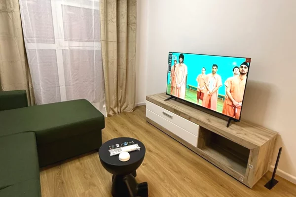 Shtepi me qera Apartament ne Tirane, 1+1, Mobilimi E mobiluar, Pagesa 40,000  Leke.