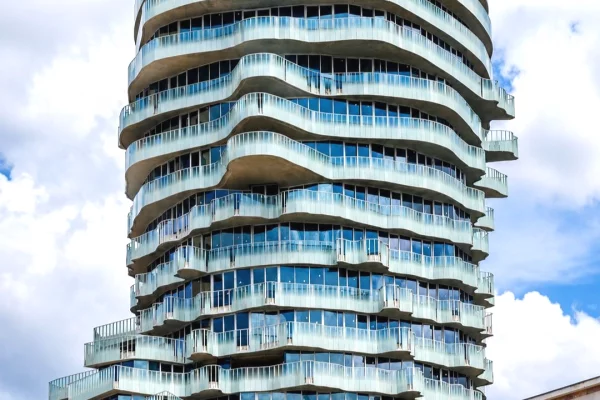 Shtepi ne shitje Apartament ne Tirane, 1+1, Mobilimi Bosh, pa mobiluar, Pagesa 499,000  Euro.
