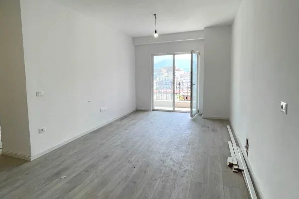 Shtepi ne shitje 2+1 ne Tirane - 178,000 Euro