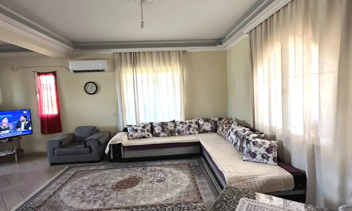 Shtepi ne shitje Shtepi Private ne Tirane, 3+1, Mobilimi E mobiluar, Pagesa 280,000  Euro.
