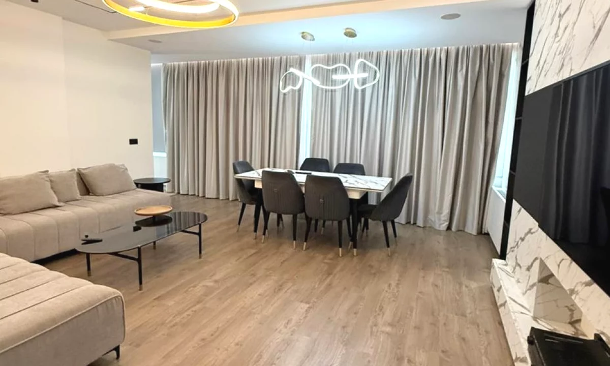 Shtepi me qera Apartament ne Tirane, 2+1, Mobilimi E mobiluar, Pagesa 1,350  Euro.
