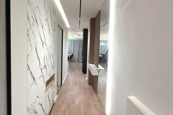 Shtepi me qera Apartament ne Tirane, 2+1, Mobilimi E mobiluar, Pagesa 1,350  Euro.