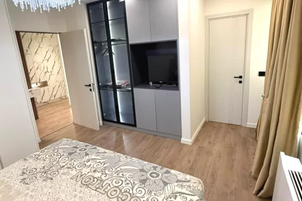 Shtepi me qera Apartament ne Tirane, 2+1, Mobilimi E mobiluar, Pagesa 1,350  Euro.