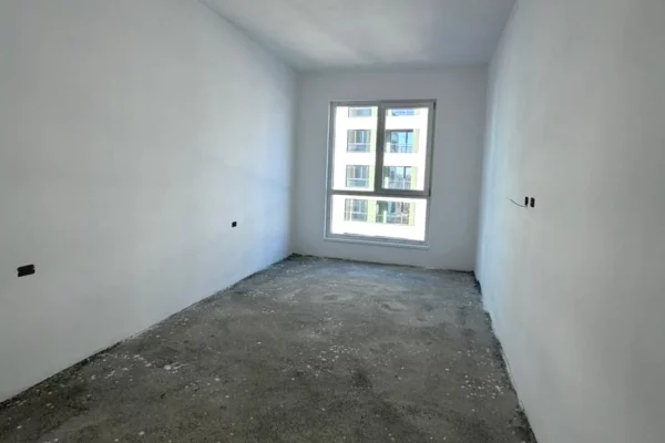 Shtepi ne shitje Apartament ne Tirane, 3+1, Mobilimi Bosh, pa mobiluar, Pagesa 210,000  Euro.