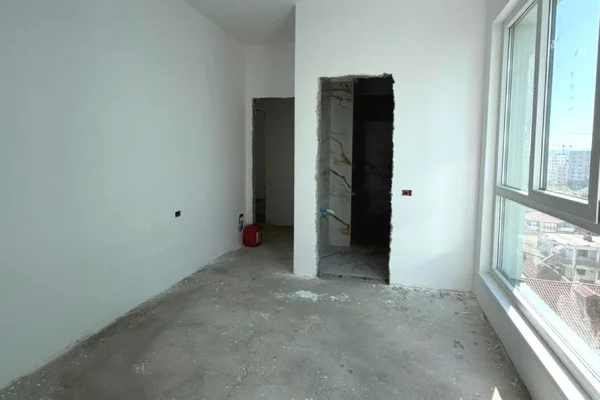 Shtepi ne shitje Apartament ne Tirane, 3+1, Mobilimi Bosh, pa mobiluar, Pagesa 210,000  Euro.