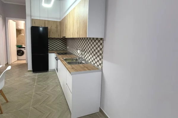 Shtepi me qera Apartament ne Tirane, 1+1, Mobilimi E mobiluar, Pagesa 85,000  Leke.