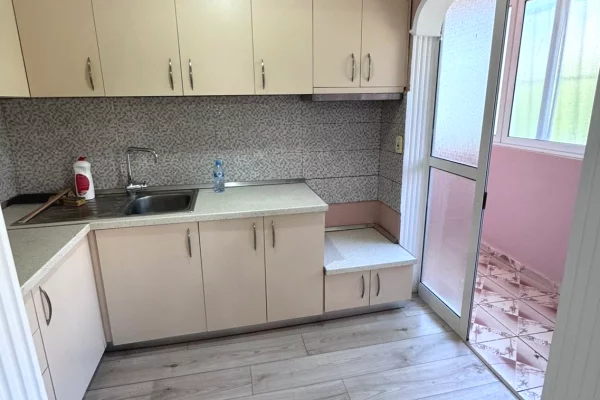 Shtepi ne shitje 1+1 ne Tirane - 115,000 Euro