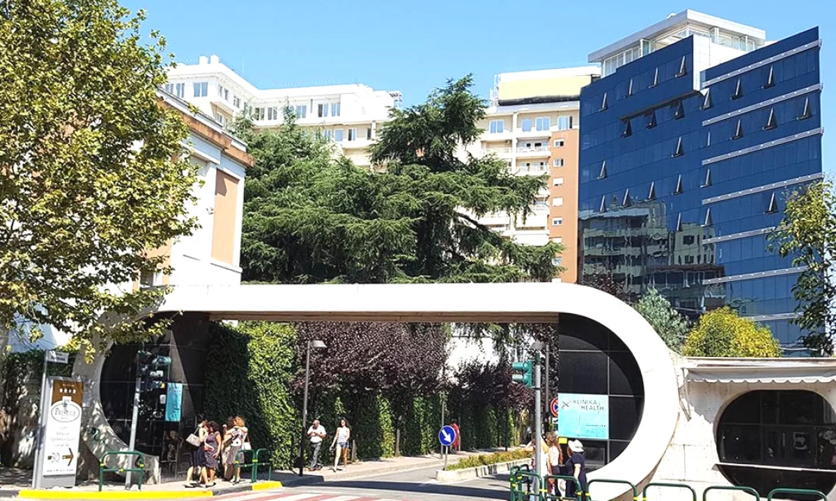 Shtepi ne shitje Apartament ne Tirane, 2+1, Mobilimi E mobiluar, Pagesa 259,900  Euro.