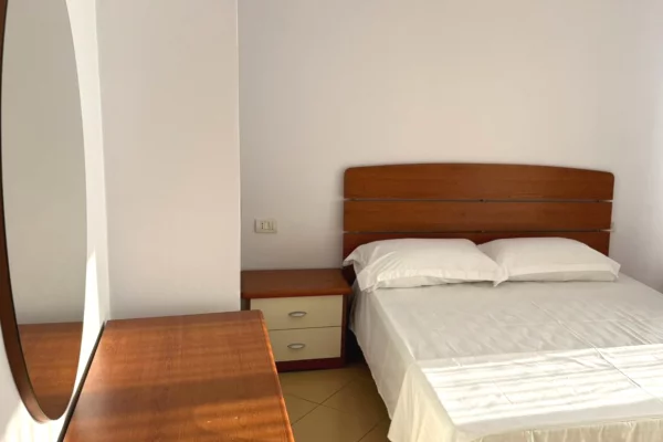 Shtepi ne shitje Apartament ne Lezhe, 1+1, Mobilimi E mobiluar, Pagesa 100,000  Euro.
