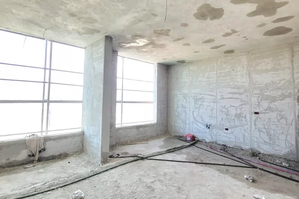 Shtepi ne shitje Apartament ne Tirane, 2+1, Mobilimi Bosh, pa mobiluar, Pagesa 180,000  Euro.