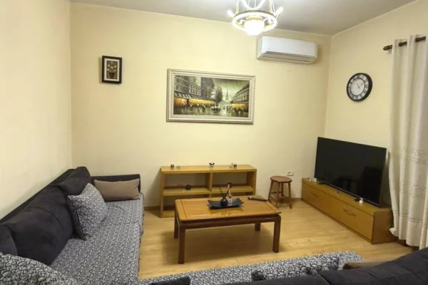 Shtepi me qera 3+1 ne Tirane - 50,000 Leke