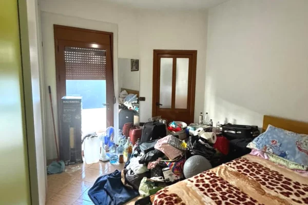 Shtepi me qera Apartament ne Tirane, 3+1, Mobilimi E mobiluar, Pagesa 50,000  Leke.