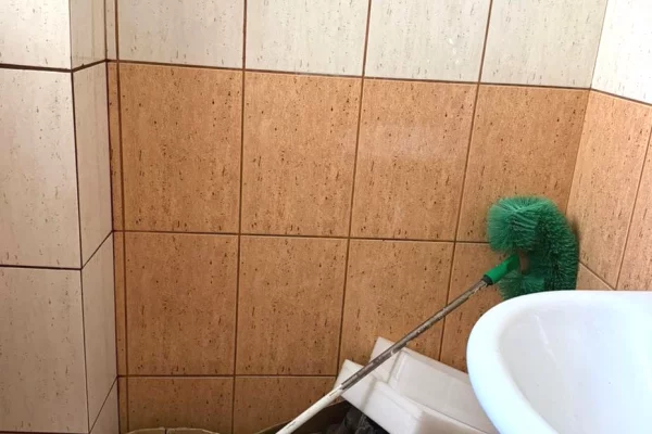 Shtepi me qera Apartament ne Tirane, 3+1, Mobilimi E mobiluar, Pagesa 50,000  Leke.