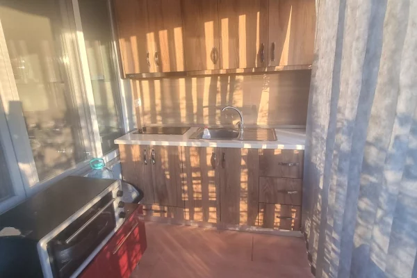 Shtepi me qera Apartament ne Tirane, Garsoniere, Mobilimi E mobiluar, Pagesa 45,000  Leke.
