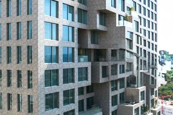 Shtepi ne shitje Apartament ne Tirane, 3+1, Mobilimi Bosh, pa mobiluar, Pagesa 881,500  Euro.