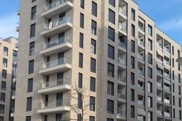 Shtepi ne shitje Apartament ne Tirane, 2+1, Mobilimi E mobiluar, Pagesa 235,000  Euro.