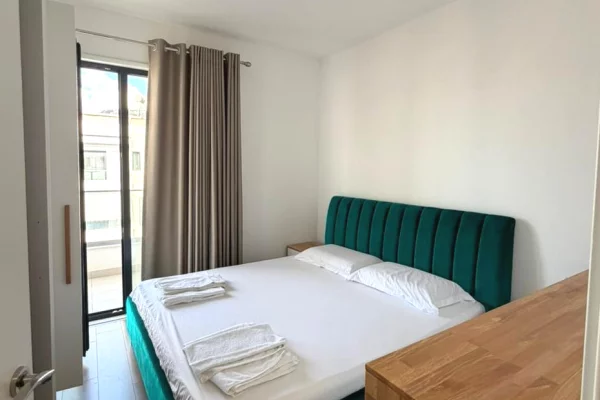 Shtepi ne shitje Apartament ne Tirane, 2+1, Mobilimi E mobiluar, Pagesa 311,400  Euro.