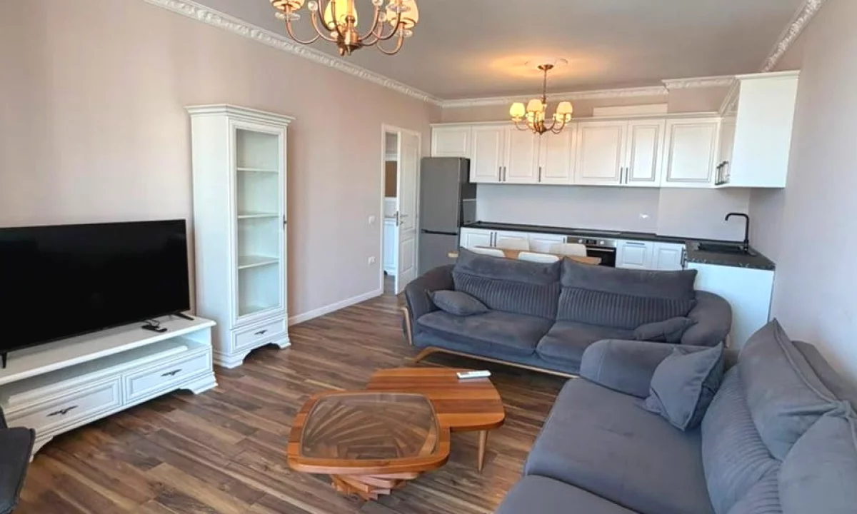 Shtepi ne shitje Apartament ne Tirane, 2+1, Mobilimi E mobiluar, Pagesa 305,000  Euro.