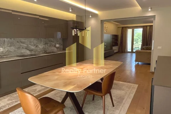 Shtepi ne shitje Apartament ne Tirane, 2+1, Mobilimi E mobiluar, Pagesa 500,000  Euro.