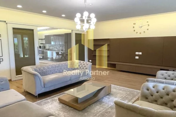 Shtepi ne shitje 2+1 ne Tirane - 500,000 Euro