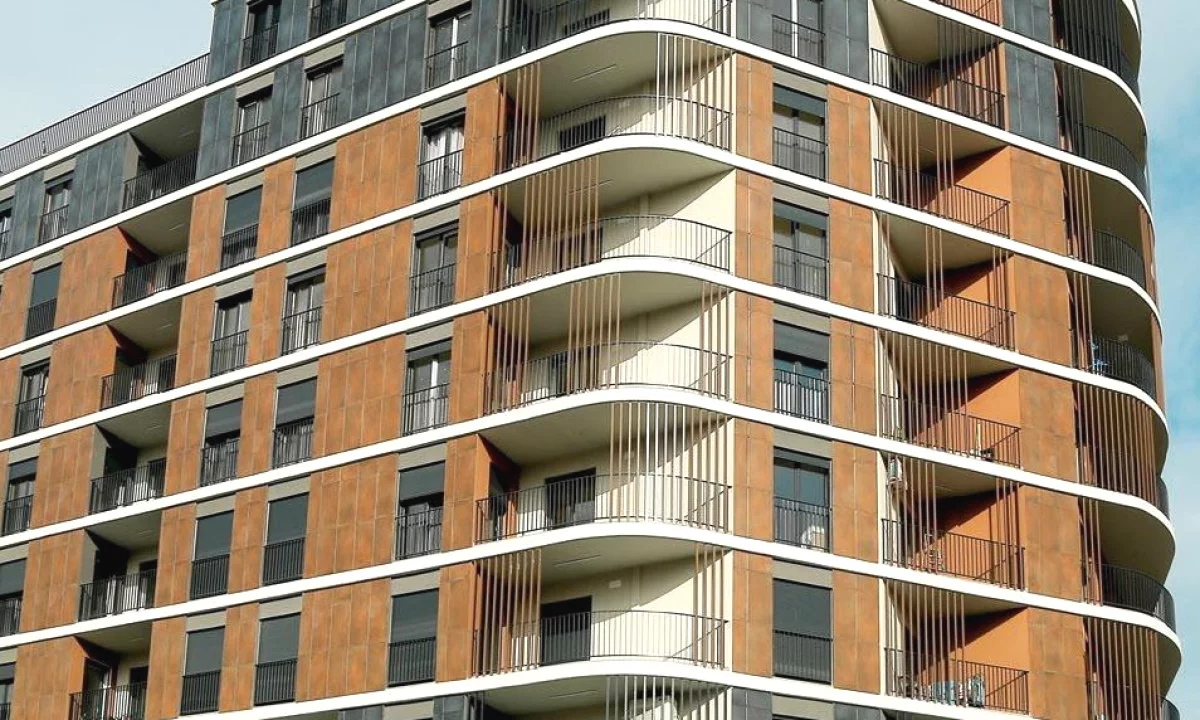 Shtepi ne shitje Apartament ne Tirane, 2+1, Mobilimi E mobiluar, Pagesa 150,000  Euro.
