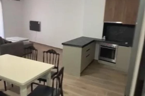 Shtepi ne shitje Apartament ne Tirane, 2+1, Mobilimi E mobiluar, Pagesa 150,000  Euro.