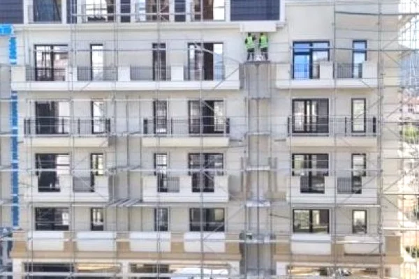 Shtepi ne shitje Apartament ne Tirane, 2+1, Mobilimi Bosh, pa mobiluar, Pagesa 208,620  Euro.