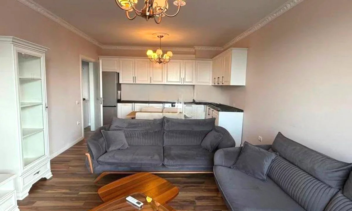 Shtepi ne shitje Apartament ne Tirane, 2+1, Mobilimi E mobiluar, Pagesa 305,000  Euro.