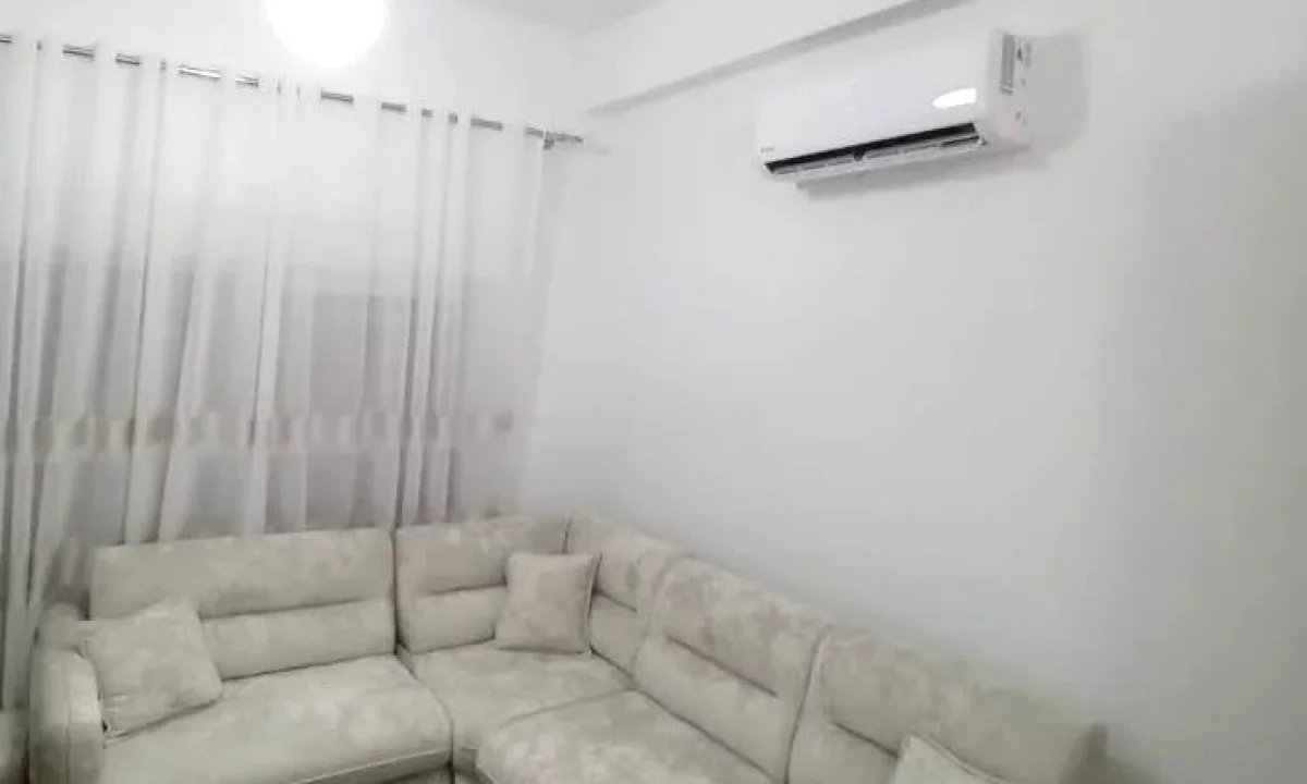 Shtepi me qera Apartament ne Tirane, 1+1, Mobilimi E mobiluar, Pagesa 45,000  Leke.