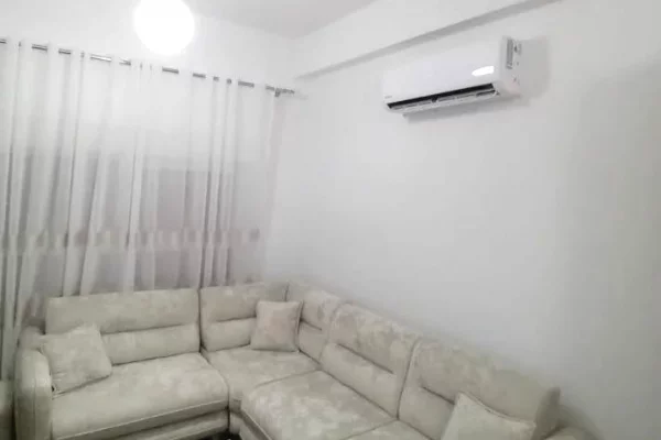 Shtepi me qera 1+1 ne Tirane - 45,000 Leke
