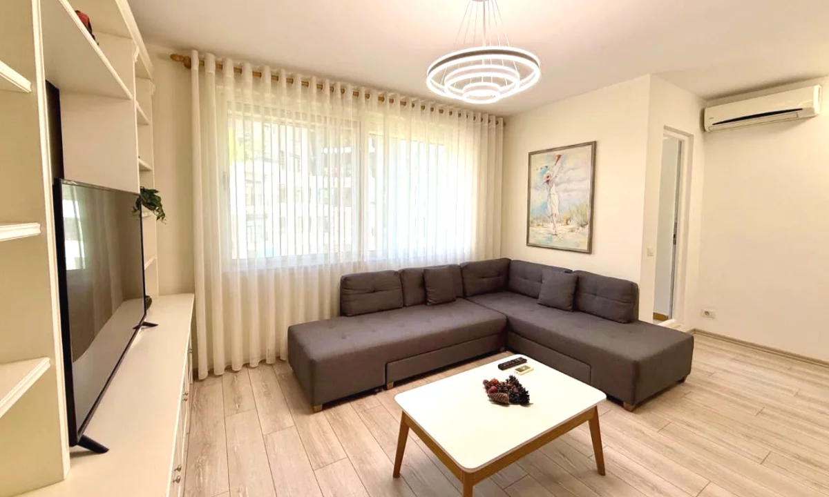Shtepi me qera Apartament ne Tirane, 1+1, Mobilimi E mobiluar, Pagesa 900  Euro.