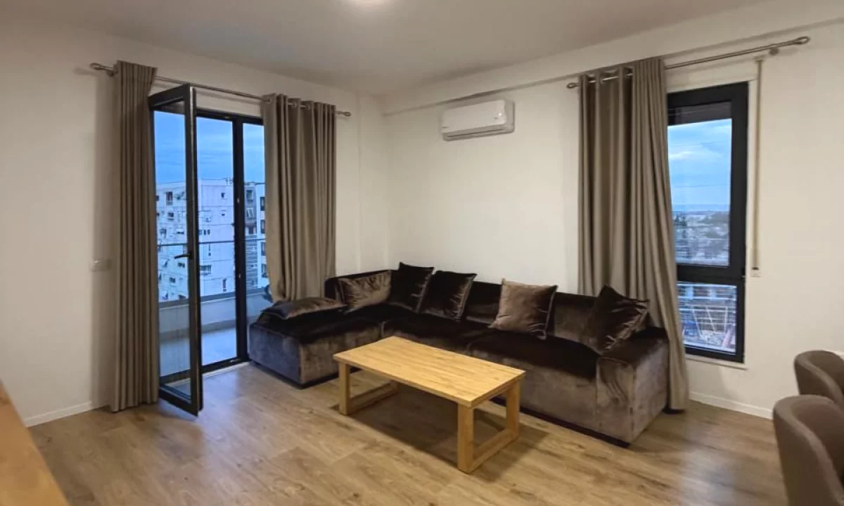 Shtepi me qera Apartament ne Tirane, 2+1, Mobilimi E mobiluar, Pagesa 750  Euro.