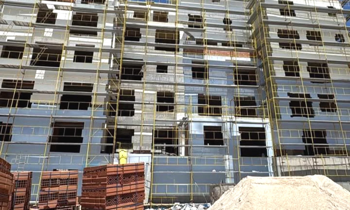 Shtepi ne shitje Apartament ne Himare, 2+1, Mobilimi Bosh, pa mobiluar, Pagesa 300,000  Euro.